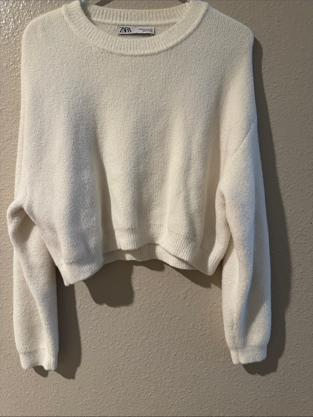 ZARA White Plush Crewneck Cropped Sweater